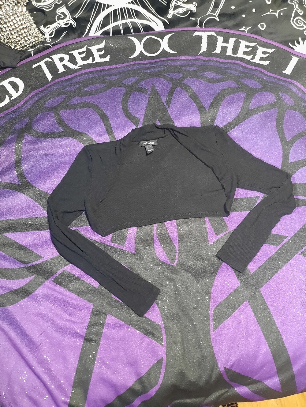 refuge Black Cropped Long-Sleeve Shrug